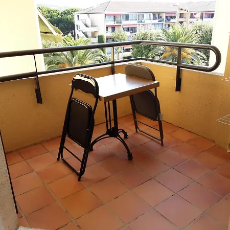 Studio 2 Personnes Proche Des Plages Et Commerces La Seyne-sur-Mer Exterior photo